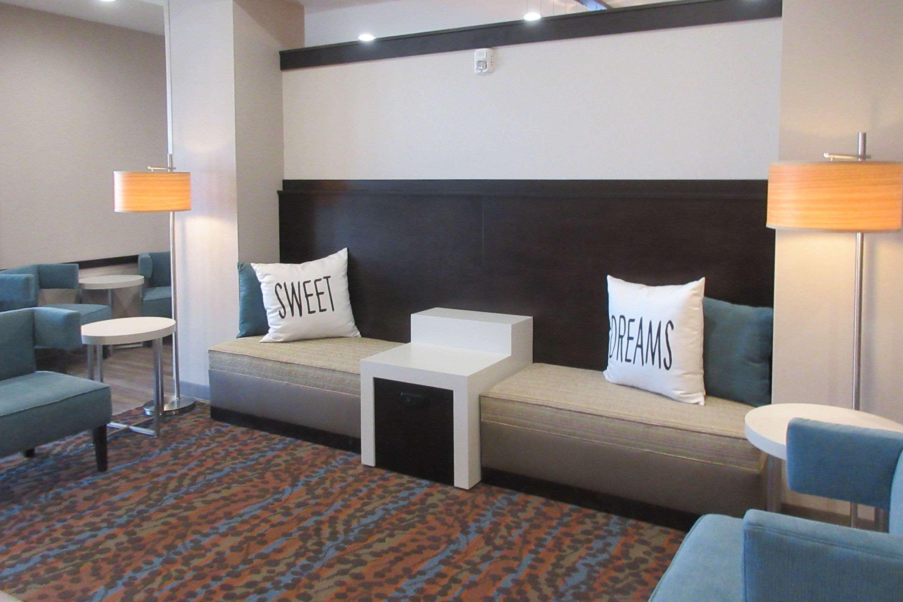 Sleep Inn & Suites Oregon - Madison Εξωτερικό φωτογραφία